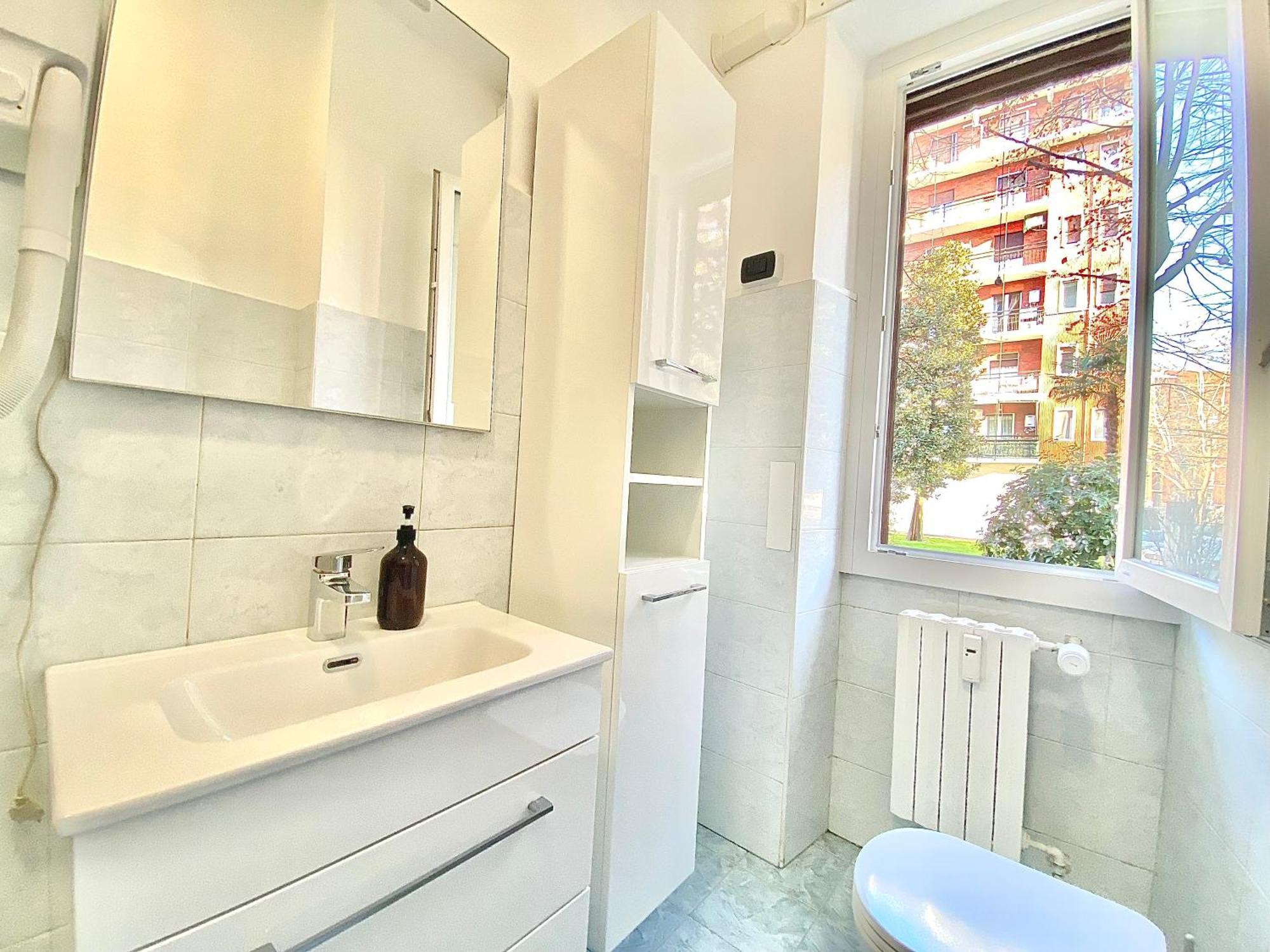 Апартаменти Navigli Style, Tra Metropolitana Famagosta, Comfort E Modernita Мілан Екстер'єр фото